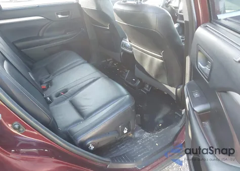 2018 Toyota Highlander Xle z USA, uszkodzony, nr VIN 5TDJZRFH8JS906164